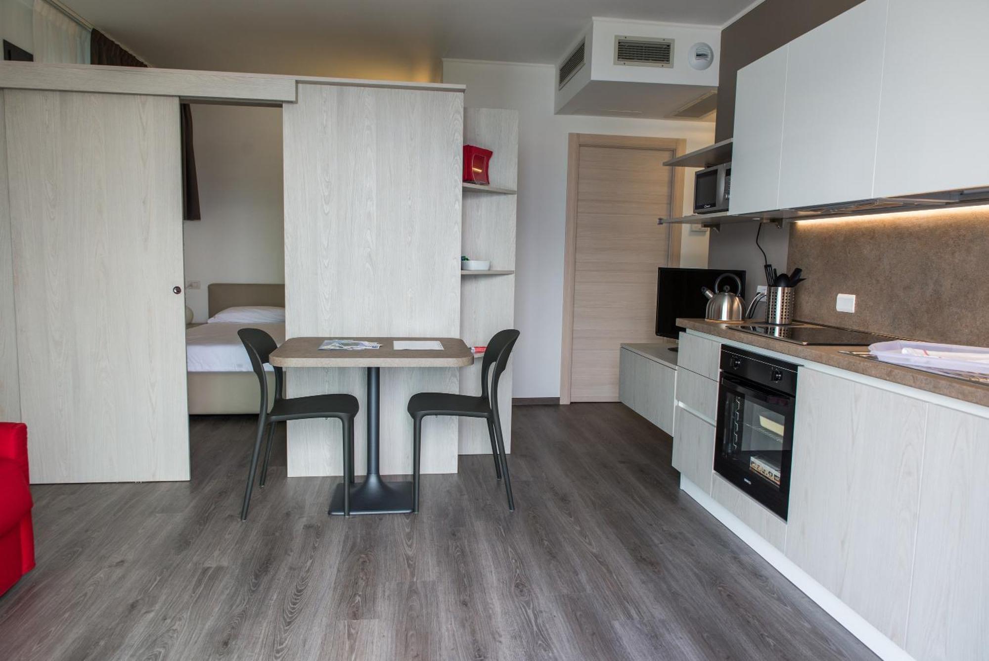 Residenza Luigina Apartment Varenna Ruang foto